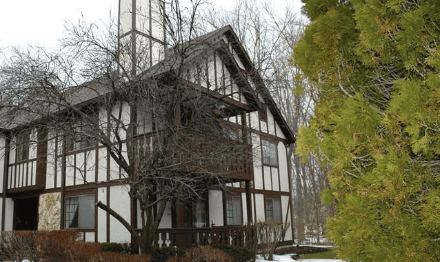 512 MARK TWAIN Way, Mahwah